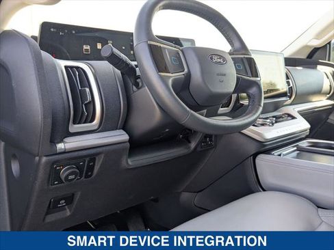 Used 2025 Ford Expedition Max Active image 12