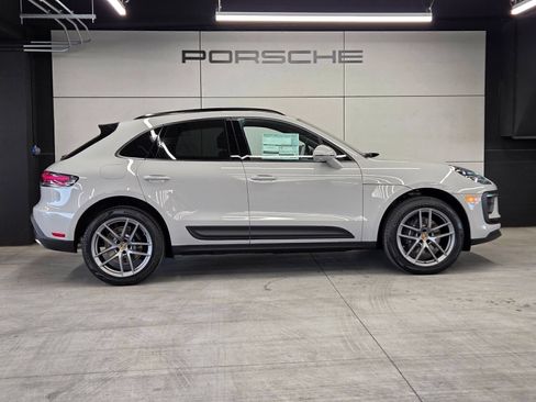 Certified 2026 Porsche Macan AWD/4WD image 26