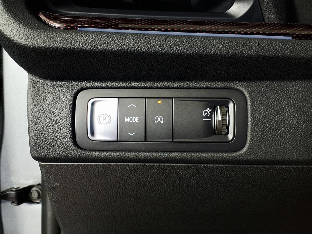New 2026 Chevrolet Traverse RS FWD image 18