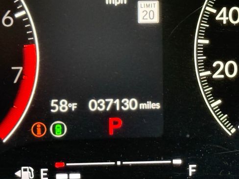 Used 2024 Honda Civic EX-L image 18