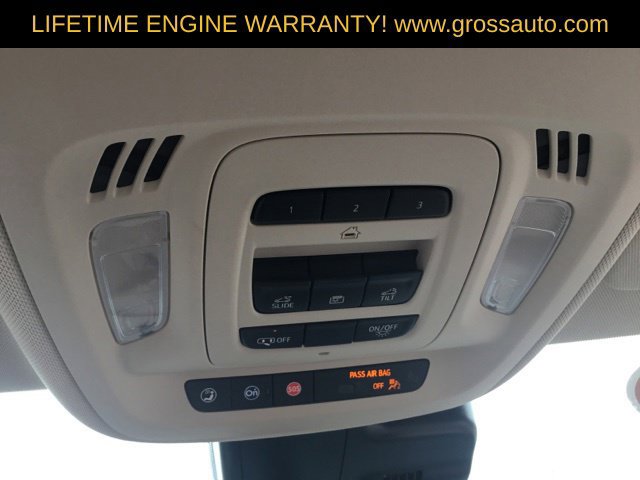 Used 2023 Buick Envision Avenir AWD/4WD image 25