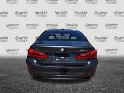 Used 2019 BMW 540i w/ Luxury Seating Package RWD image 9