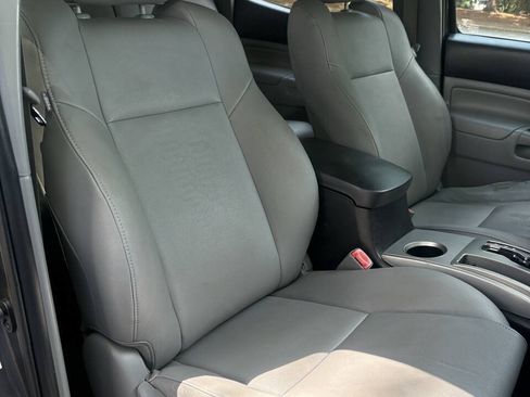 Used 2013 Toyota Tacoma PreRunner w/ Limited Pkg RWD image 37
