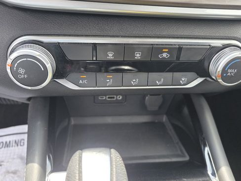 Used 2023 Nissan Altima 2.5 SV image 19