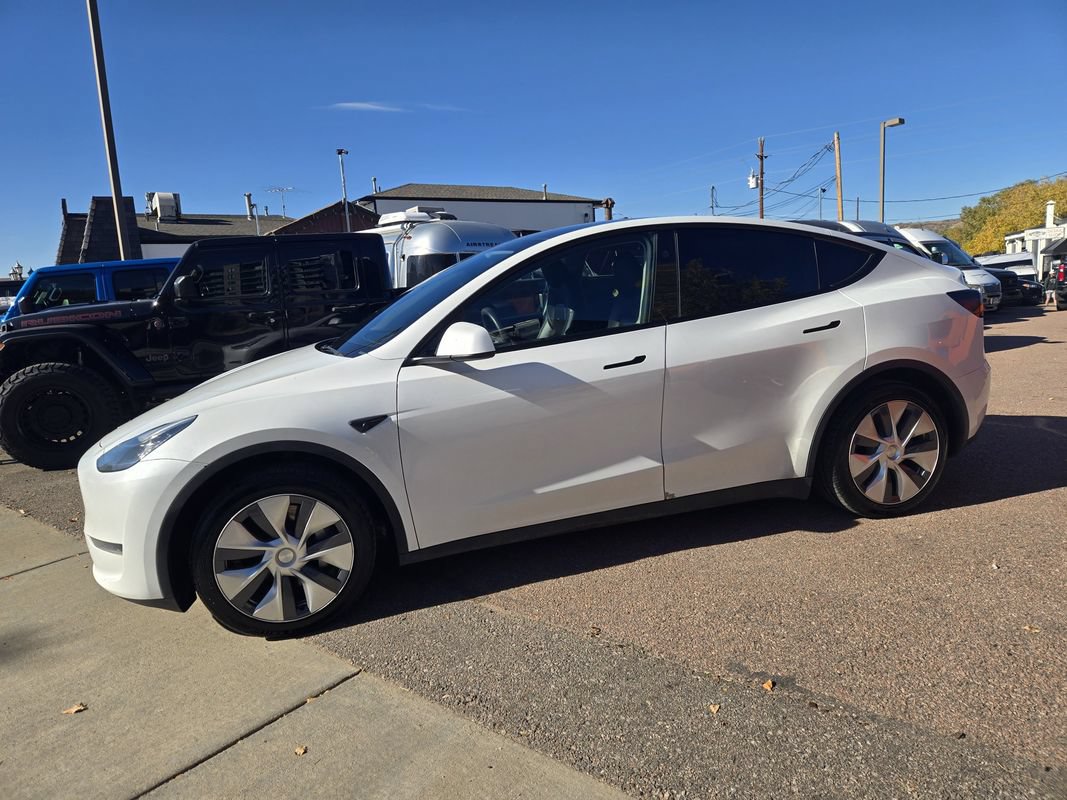 Used 2023 Tesla Model Y Long Range AWD/4WD image 6