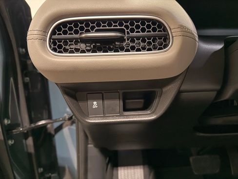 Used 2026 Honda HR-V EX-L image 15