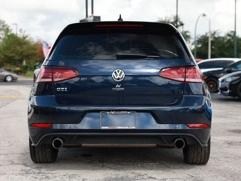 Used 2018 Volkswagen GTI SE FWD image 10