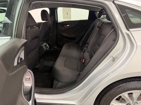 Used 2021 Chevrolet Malibu LT FWD image 15