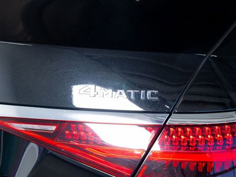 Used 2023 Mercedes-Benz S 580 4MATIC Sedan w/ Warmth & Comfort Package image 29