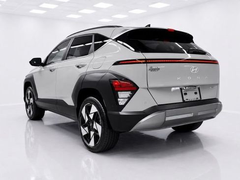 Used 2025 Hyundai Kona Limited AWD/4WD image 4
