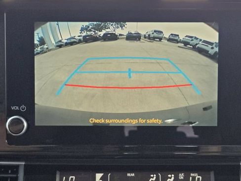 New 2026 Toyota Sienna LE FWD image 17