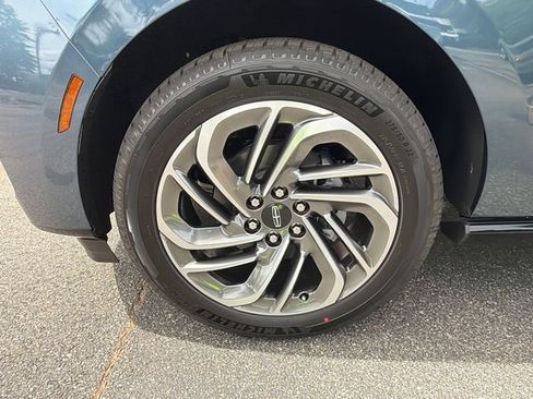 New 2027 Lincoln Navigator Reserve AWD/4WD image 13