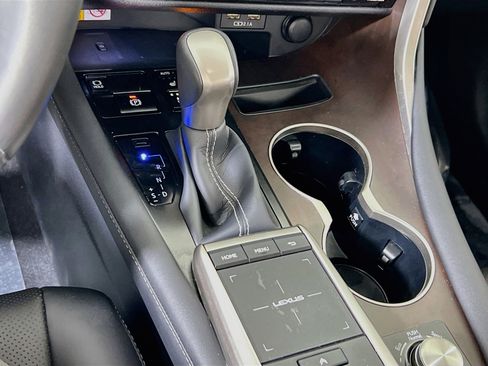 Used 2022 Lexus RX 450h AWD w/ Premium Package image 16
