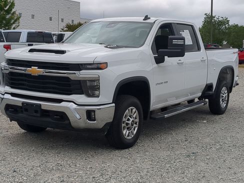 Certified 2025 Chevrolet Silverado 2500 LT w/ Convenience Package AWD/4WD image 5