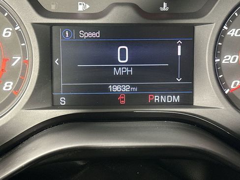 Used 2023 Chevrolet Camaro LT RWD image 15