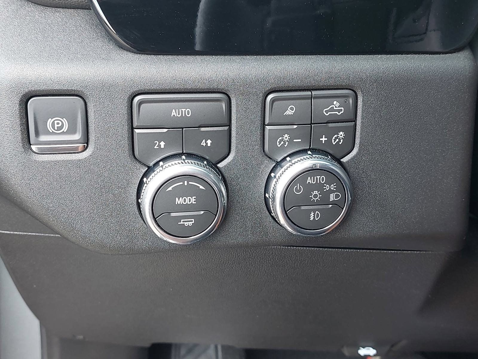 Used 2026 GMC Sierra 1500 Elevation w/ Elevation Premium Package AWD/4WD image 26