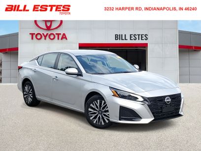 Used 2023 Nissan Altima 2.5 SV