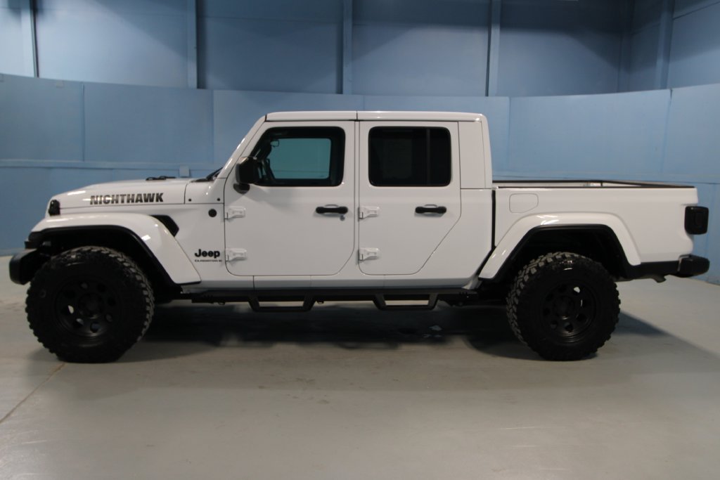 Used 2024 Jeep Gladiator Sport AWD/4WD image 26