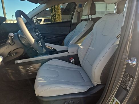 New 2026 Hyundai Elantra Limited image 15