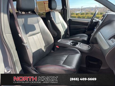 Used 2019 Dodge Grand Caravan GT image 26