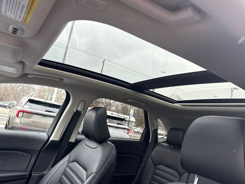 Used 2024 Ford Edge SEL w/ Convenience Package image 27