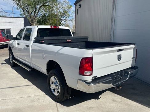 Used 2017 RAM 2500 Tradesman w/ Chrome Appearance Group AWD/4WD image 4