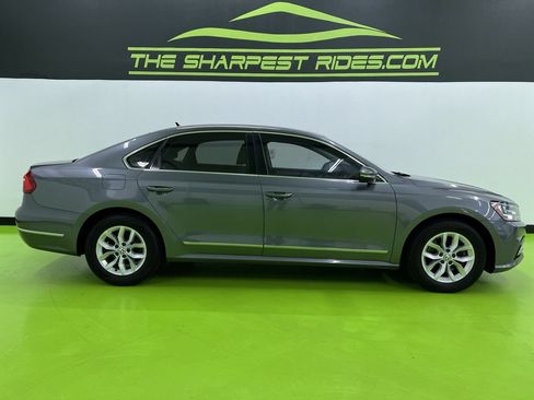 Used 2016 Volkswagen Passat 1.8T S FWD image 11