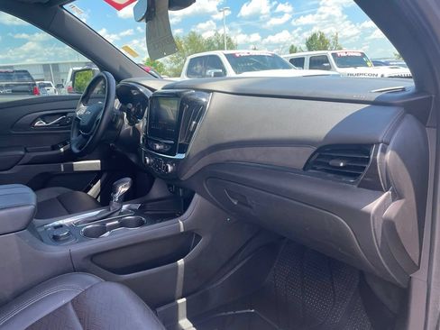 Used 2023 Chevrolet Traverse High Country AWD/4WD image 30