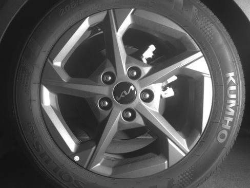 Used 2025 Kia K4 LXS image 14