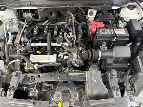 Used 2024 Nissan Kicks SR w/ SR Premium Package FWD image 17