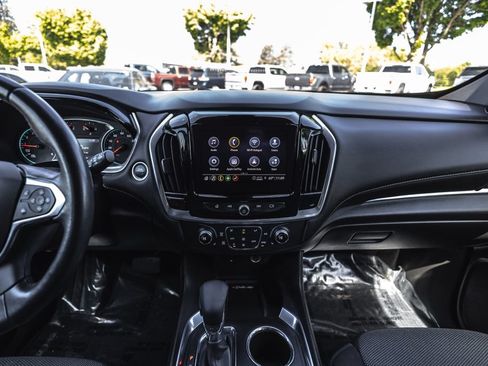 Used 2022 Chevrolet Traverse LT AWD/4WD image 25