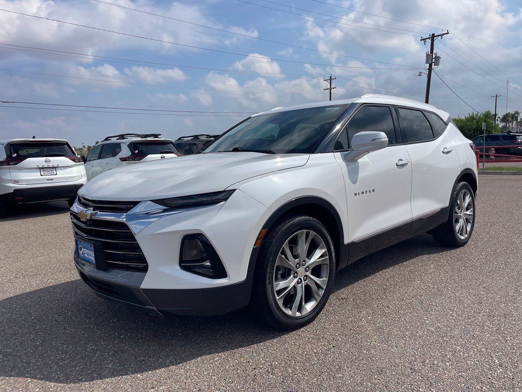 Used 2022 Chevrolet Blazer Premier w/ Enhanced Convenience Package FWD image 3