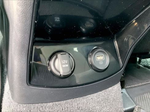 Certified 2023 Kia Sorento SX AWD/4WD image 30