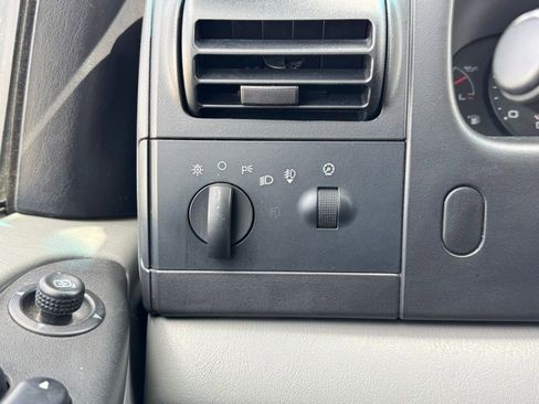 Used 2006 Ford F350 XLT image 27