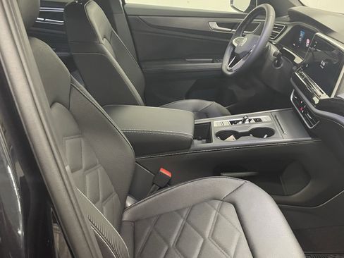 New 2026 Volkswagen Atlas Cross Sport SE AWD/4WD image 9