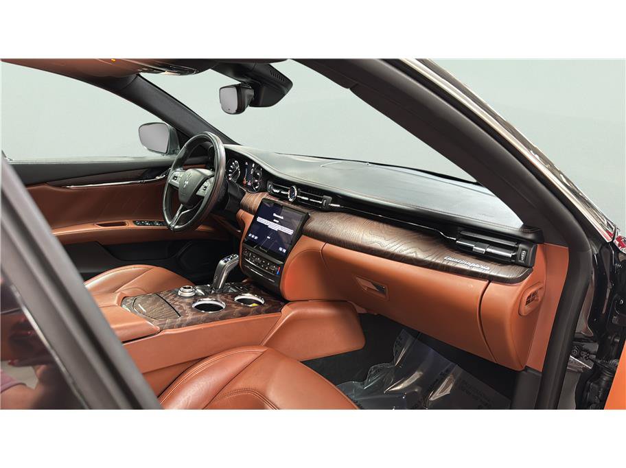 Used 2021 Maserati Quattroporte S RWD image 27