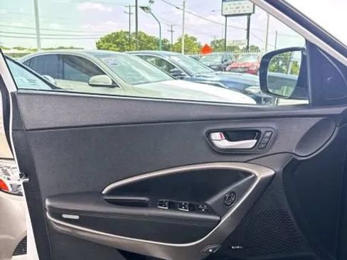 Used 2017 Hyundai Santa Fe Sport w/ Cargo Package FWD image 20