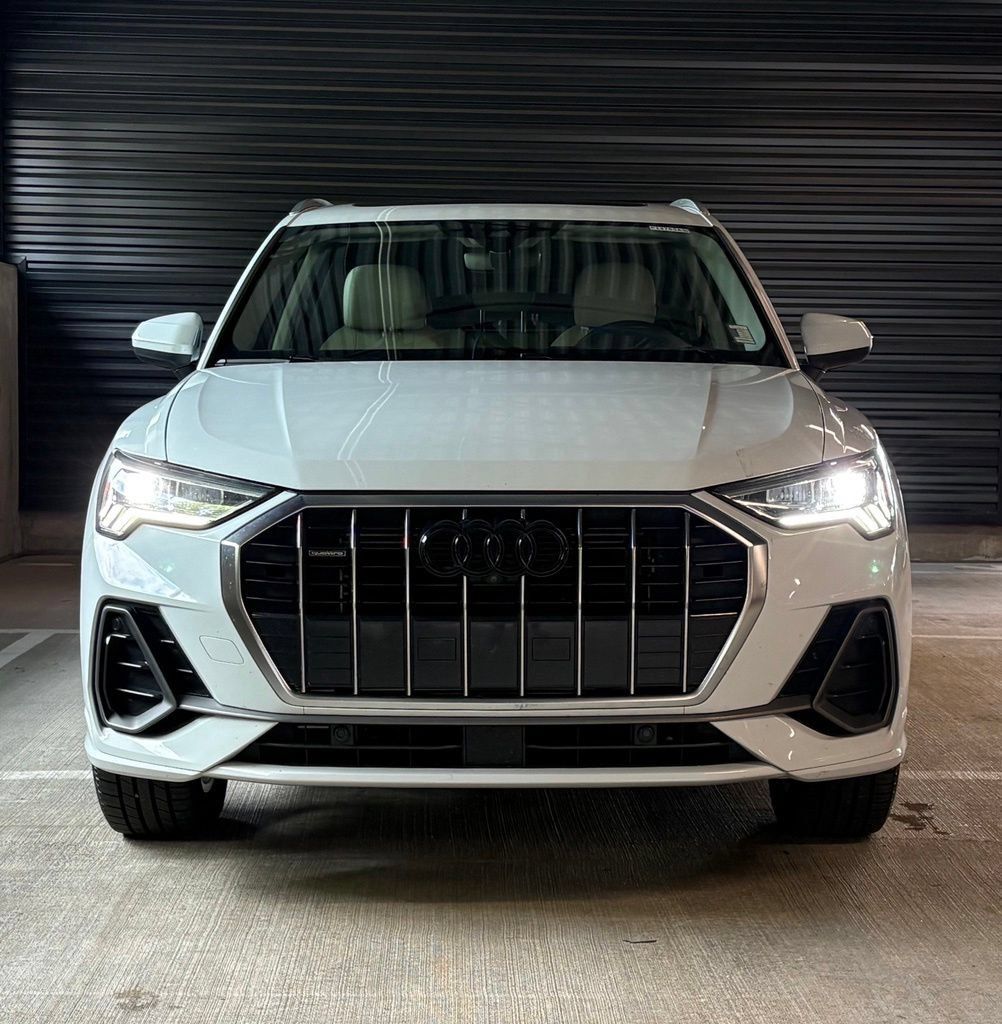Used 2022 Audi Q3 2.0T Premium Plus w/ Premium Plus Package AWD/4WD image 6