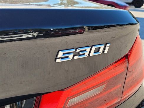 Used 2019 BMW 530i w/ Convenience Package image 10