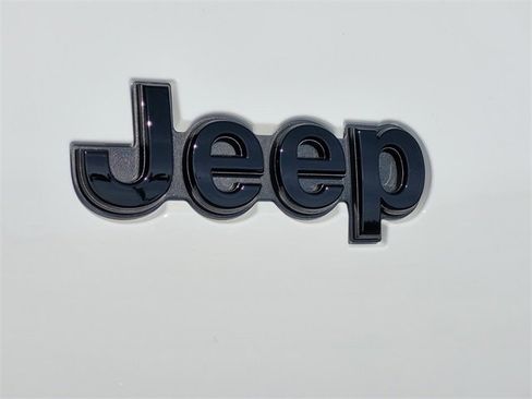 New 2024 Jeep Grand Cherokee L Altitude image 12