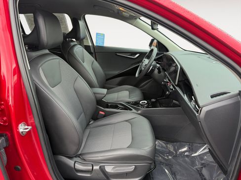 Used 2024 Kia Niro Wind w/ Wind Preserve Package image 19