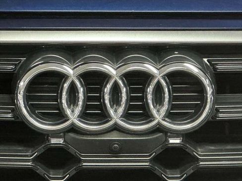 Used 2023 Audi Q5 2.0T Premium Plus w/ Premium Plus Package AWD/4WD image 8