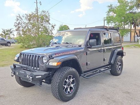 Used 2023 Jeep Wrangler Unlimited Rubicon image 2