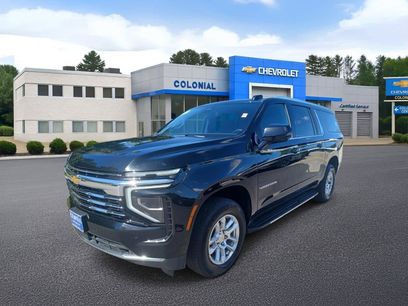 Used 2025 Chevrolet Suburban LT w/ Comfort Package