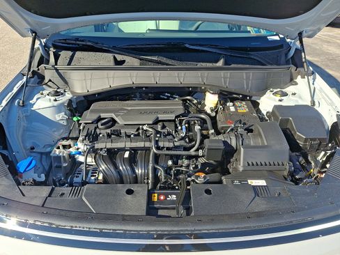 New 2026 Hyundai Kona SE image 22