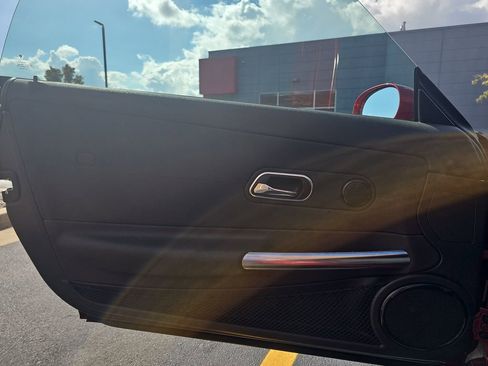 Used 2006 Chrysler Crossfire Convertible w/ Special Edition Group image 19