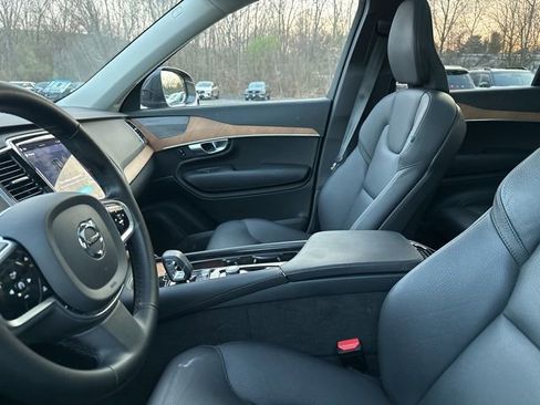 Used 2024 Volvo XC90 T8 Plus image 7