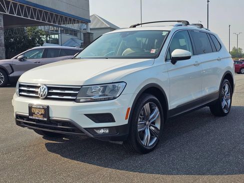 Used 2021 Volkswagen Tiguan SEL w/ 3rd Row Seat Package AWD/4WD image 7