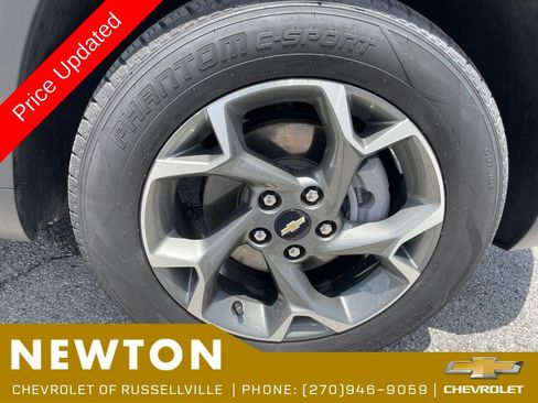 Used 2024 Chevrolet Trax LT FWD image 41