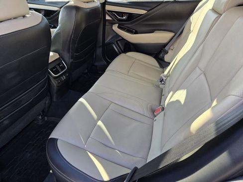 Used 2025 Subaru Outback Limited image 36